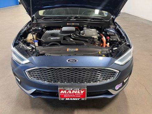 Used 2019 Ford Fusion Energi Titanium image 9