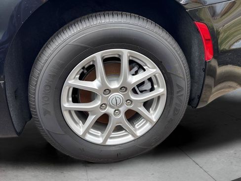 New 2026 Chrysler Pacifica Select FWD image 38