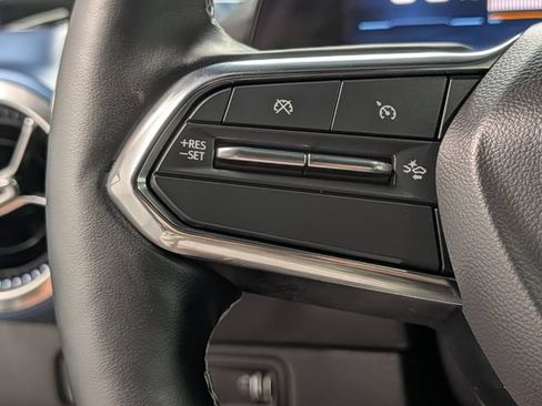 Used 2024 Chevrolet Equinox EV LT FWD image 20