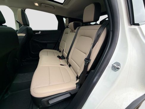 Used 2022 Ford Escape SEL w/ Technology Package AWD/4WD image 26