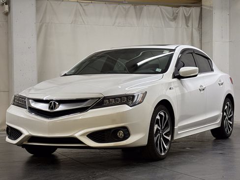 Used 2018 Acura ILX FWD image 11