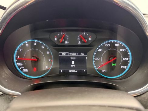 Used 2019 Chevrolet Malibu LT FWD image 14