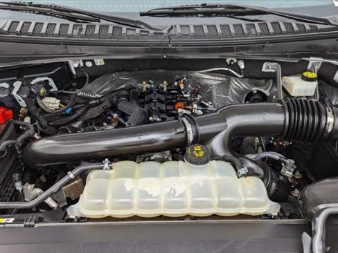 Used 2023 Ford Expedition Limited image 32