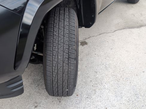 Certified 2022 Toyota Tacoma SR5 image 12