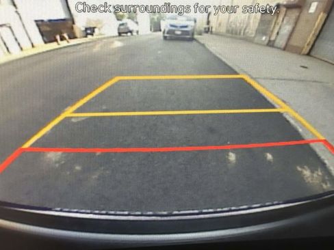 Used 2020 Hyundai Venue SEL FWD image 33