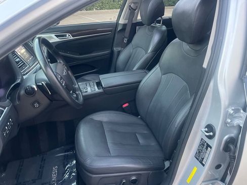 Used 2018 Genesis G80 3.8 w/ Option Group 02 image 15