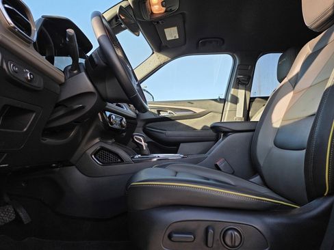Used 2024 Chevrolet TrailBlazer ACTIV w/ Driver Confidence Package image 11