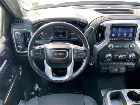 Used 2021 GMC Sierra 1500 SLE image 4