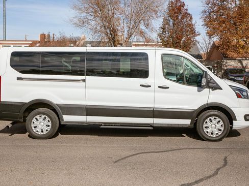 Used 2023 Ford Transit 350 XLT image 4