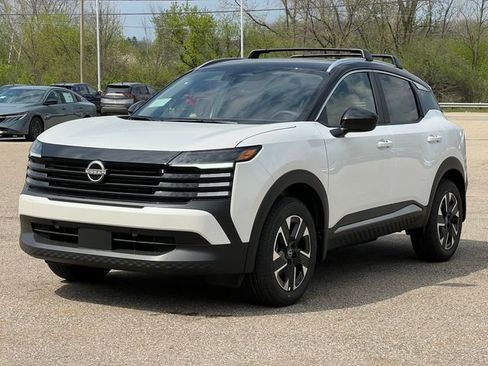 New 2026 Nissan Kicks SV w/ Charging Package AWD/4WD image 40