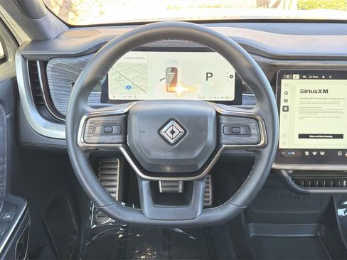 Used 2022 Rivian R1S Launch Edition image 12