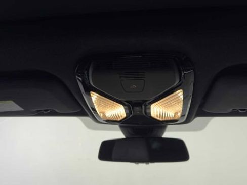 Used 2021 BMW X5 sDrive40i w/ M Sport Package image 20