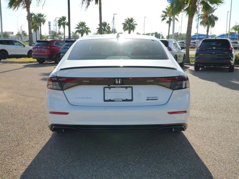 Used 2024 Honda Accord Sport image 11