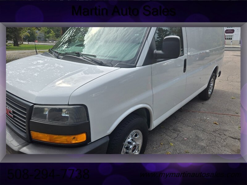 Used 2018 GMC Savana 2500 RWD image 1