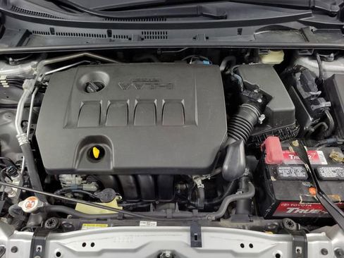 Used 2017 Toyota Corolla LE image 11