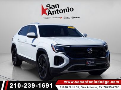 Used 2024 Volkswagen Atlas Cross Sport SE w/ Panoramic Sunroof Package