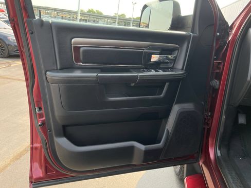 Used 2018 RAM 2500 Big Horn w/ Sport Appearance Group AWD/4WD image 12