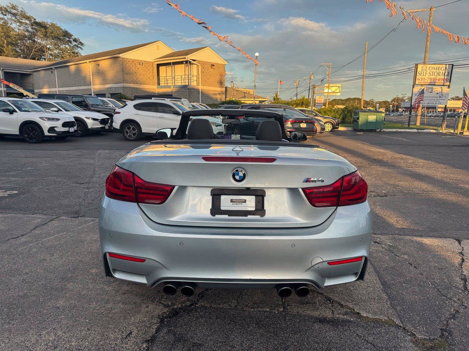 Used 2018 BMW M4 Convertible RWD image 25