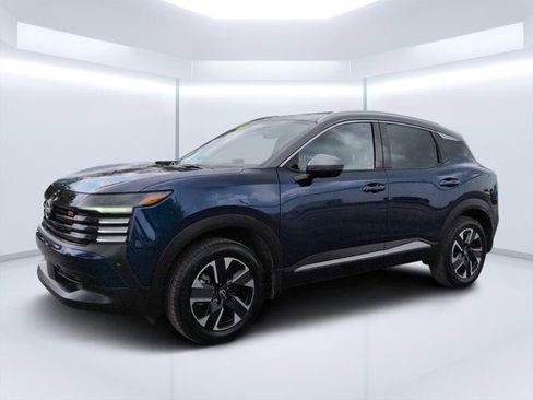 Used 2025 Nissan Kicks SR FWD image 7