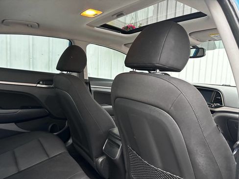 Used 2017 Hyundai Elantra Value Edition image 35