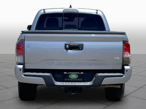 Used 2020 Toyota Tacoma TRD Sport w/ Technology Package AWD/4WD image 5