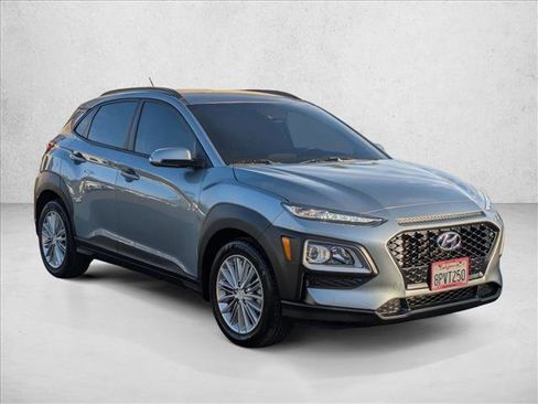 Used 2020 Hyundai Kona SEL image 3