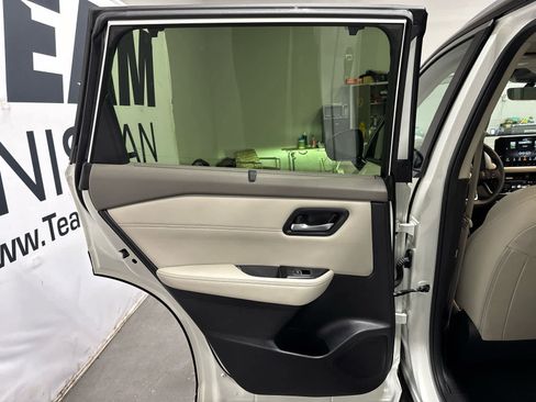 Used 2023 Nissan Rogue SL w/ SL Premium Package image 23