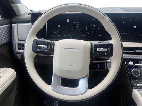 Used 2025 Hyundai Santa Fe Calligraphy FWD image 13