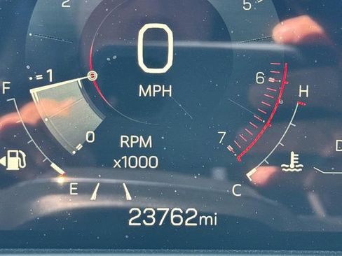 Used 2025 GMC Acadia Elevation image 20