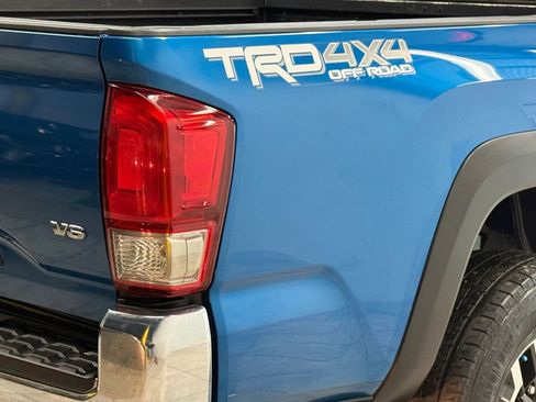 Used 2016 Toyota Tacoma TRD Off-Road w/ Towing Package image 10