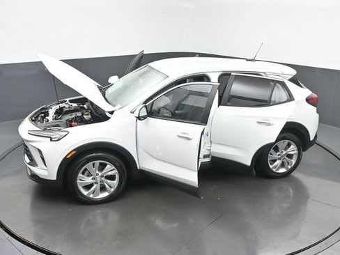Used 2024 Buick Encore GX Preferred w/ Comfort Package FWD image 63