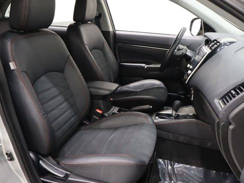 Used 2024 Mitsubishi Outlander Sport ES image 14