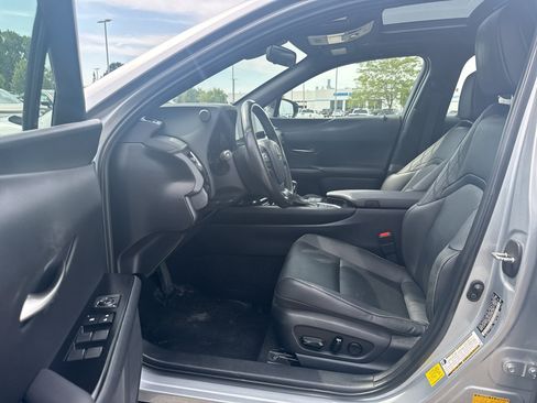 Used 2023 Lexus UX 250h F Sport AWD/4WD image 12
