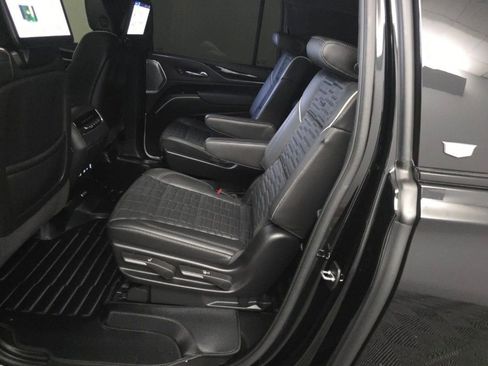 Used 2024 Cadillac Escalade ESV V w/ LPO, ONYX Package image 2