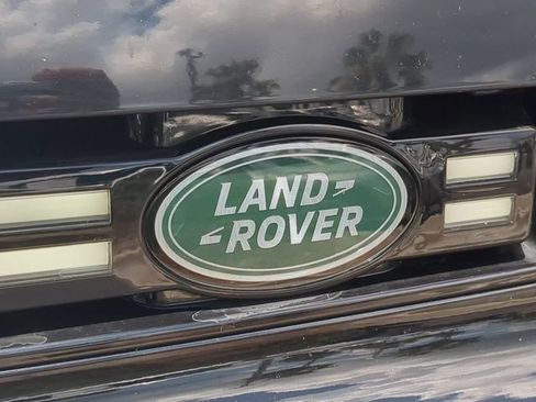 Used 2023 Land Rover Defender 130 SE AWD/4WD image 13