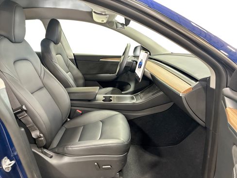 Certified 2023 Tesla Model Y Long Range AWD/4WD image 13