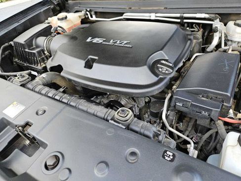 Used 2020 GMC Canyon SLE w/ Elevation Edition image 10