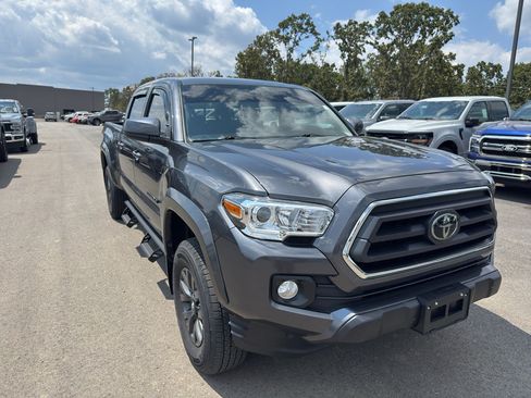 Used 2023 Toyota Tacoma SR5 RWD image 3