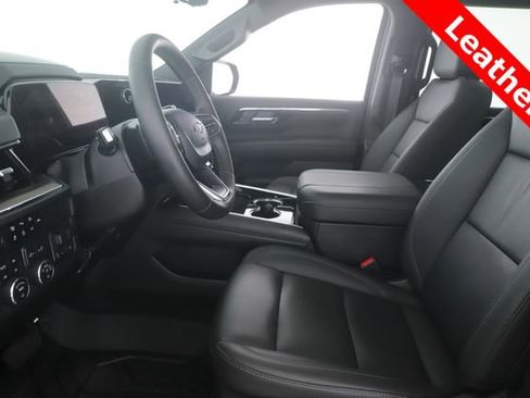 Used 2025 Chevrolet Tahoe Z71 w/ Z71 Off-Road Package image 16