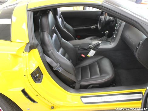 Used 2007 Chevrolet Corvette Z06 w/ Preferred Equipment Group RWD image 31