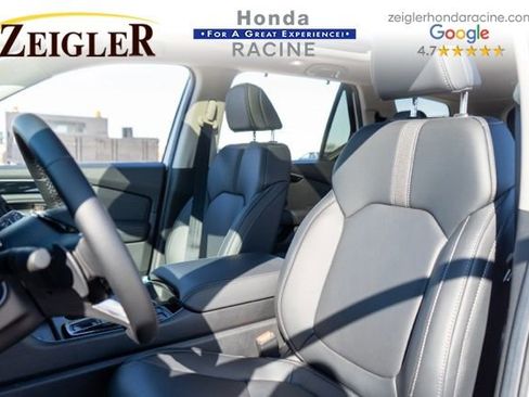 Used 2025 Honda Pilot Touring image 15