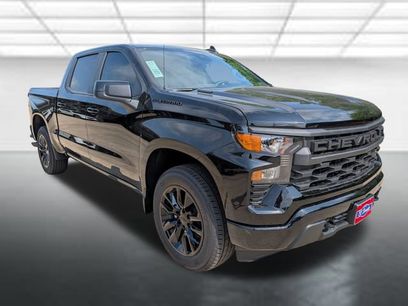 New 2026 Chevrolet Silverado 1500 Custom w/ LPO, Dark Essentials Package