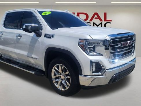 Used 2019 GMC Sierra 1500 SLT w/ SLT Premium Plus Package AWD/4WD image 3