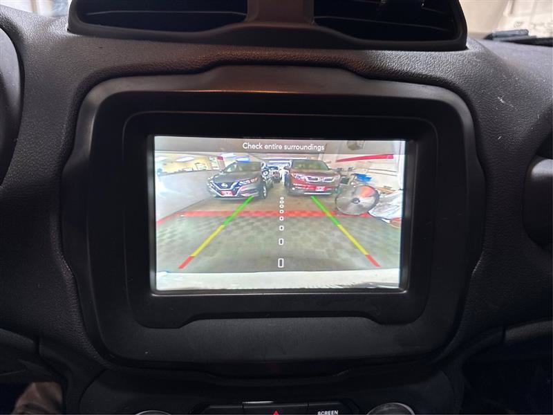 Used 2019 Jeep Renegade Limited AWD/4WD image 36