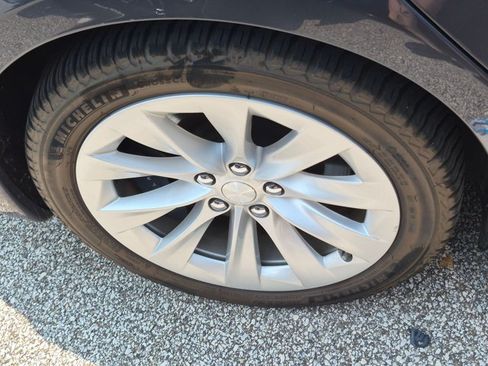 Used 2018 Tesla Model S 100D AWD/4WD image 8