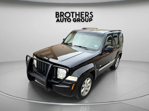 Used 2012 Jeep Liberty Sport AWD/4WD image 6