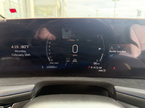 Used 2025 Cadillac XT4 Sport image 39