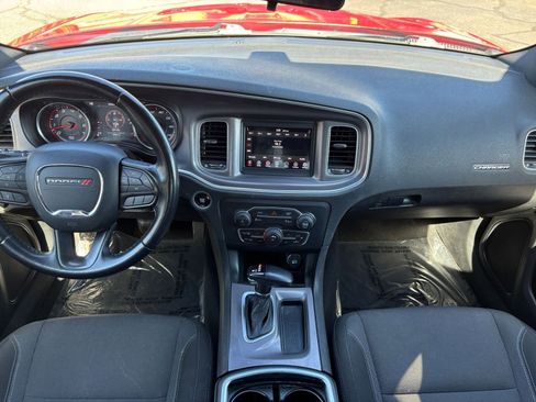Used 2022 Dodge Charger SXT image 34