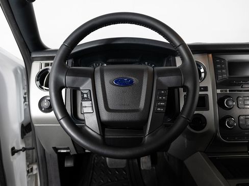 Used 2016 Ford Expedition EL XLT image 30
