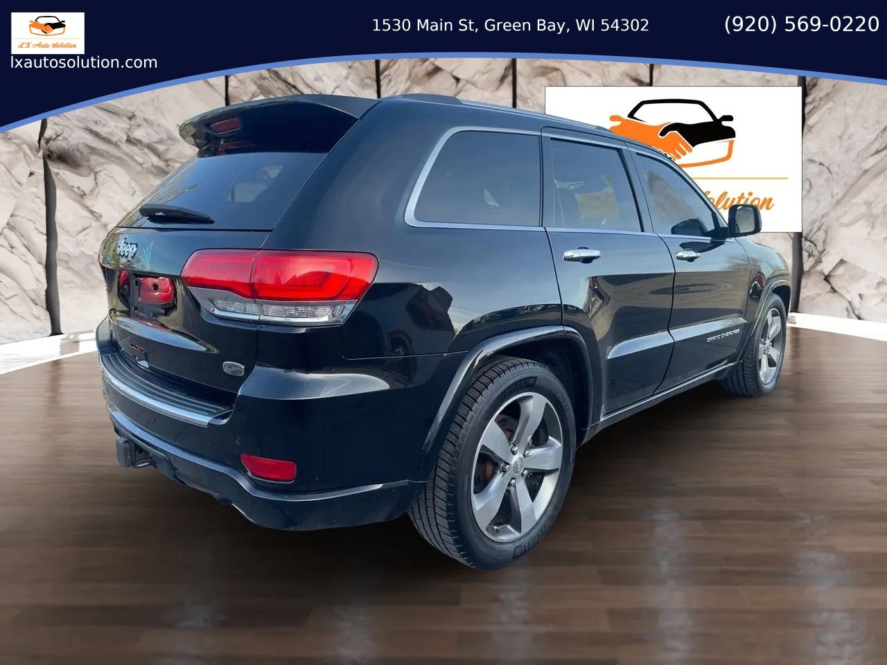 Used 2014 Jeep Grand Cherokee Overland w/ Advanced Technology Group AWD/4WD image 3